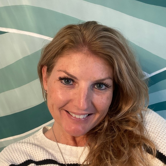 Meet your Posher, Angela - Picture 1 of 1